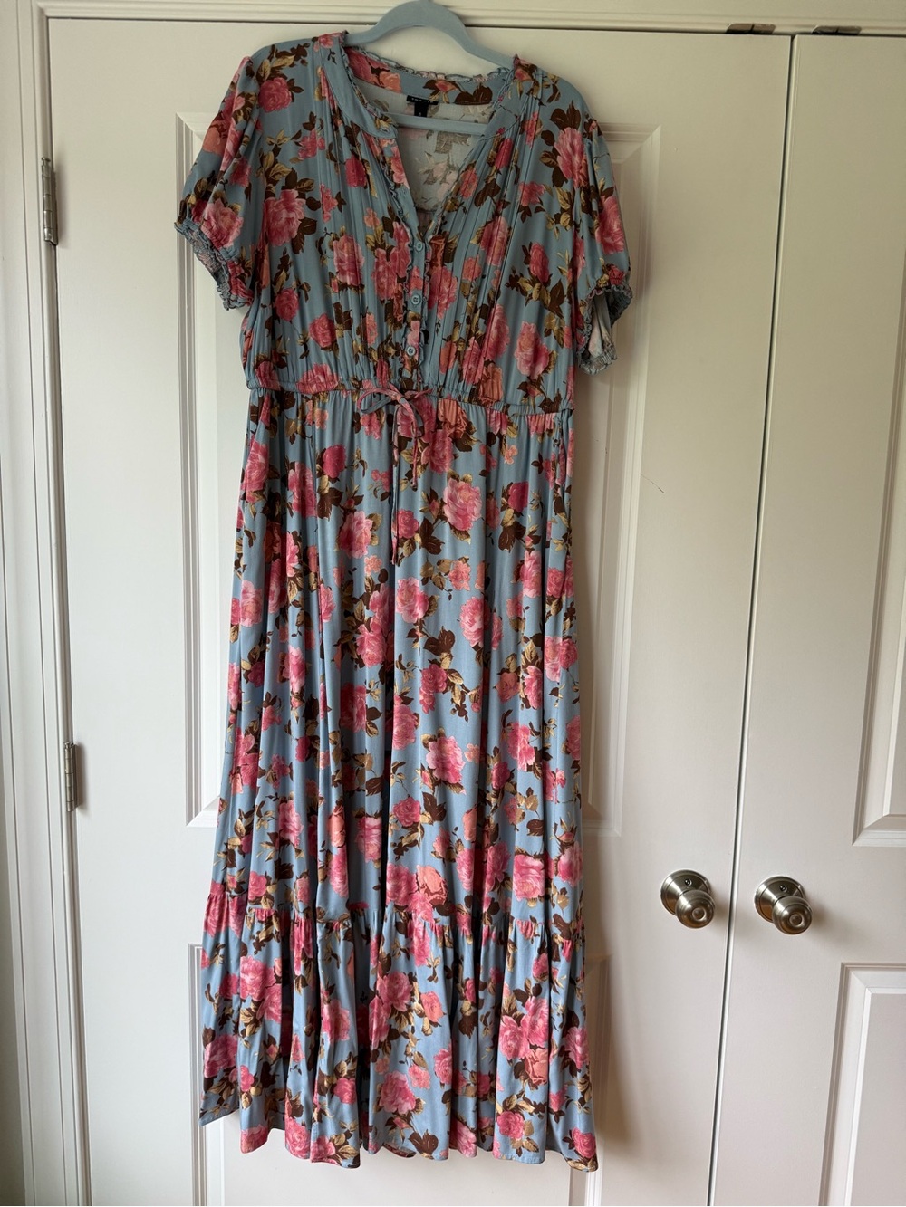 Torrid Maxi Stretch Challis Pin Tuck Textured Dress in Kai Floral, size 1X